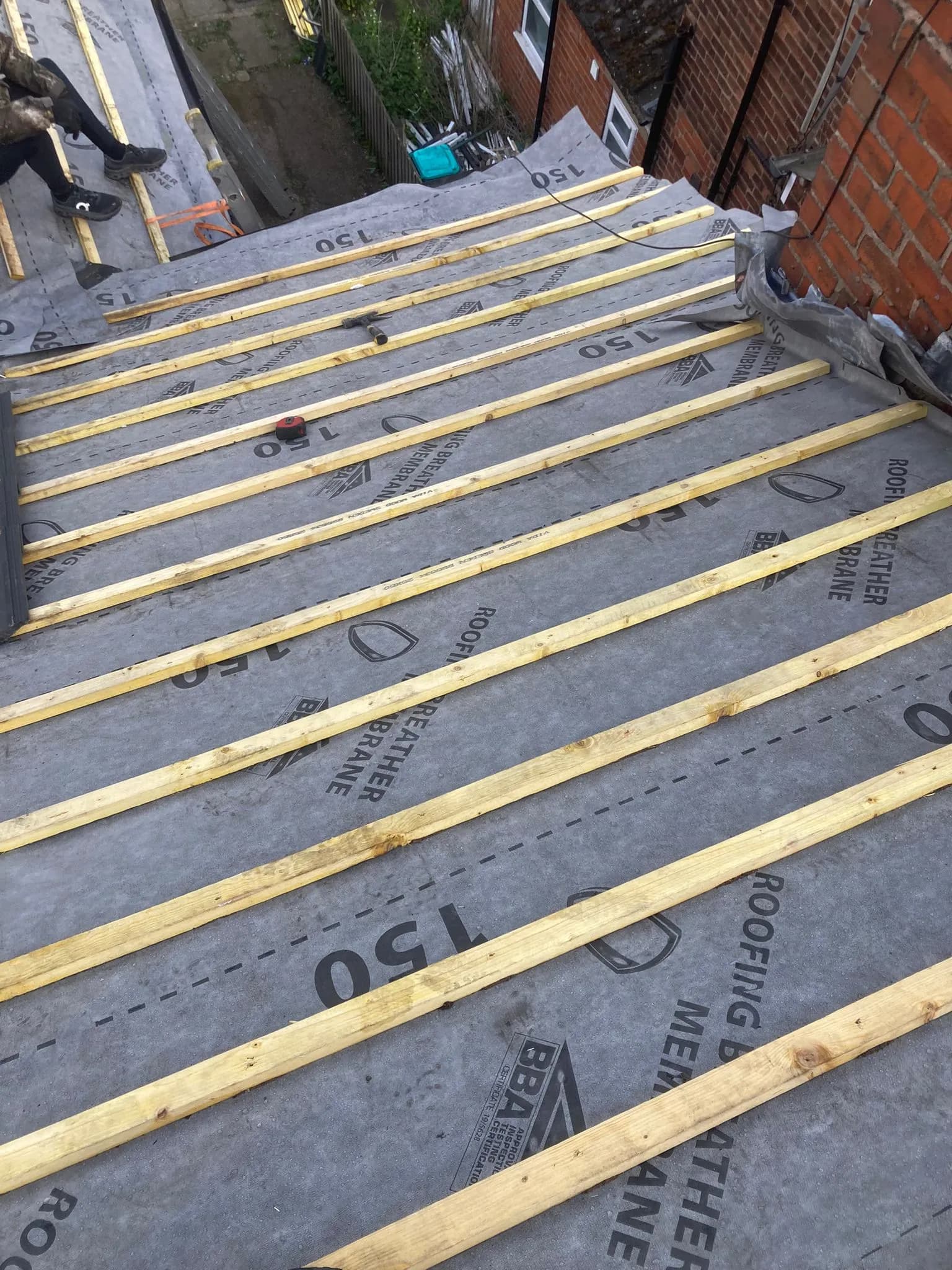 Roof replacement services